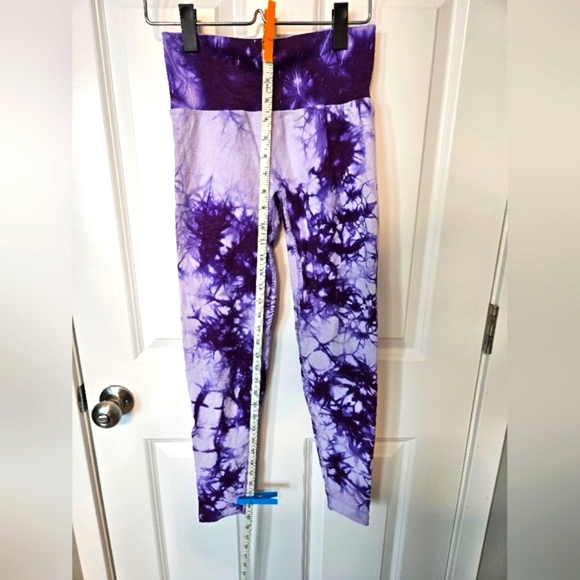 Purple Tie-Dye Women's Bumtastic Leggings! - Picture 7 of 13